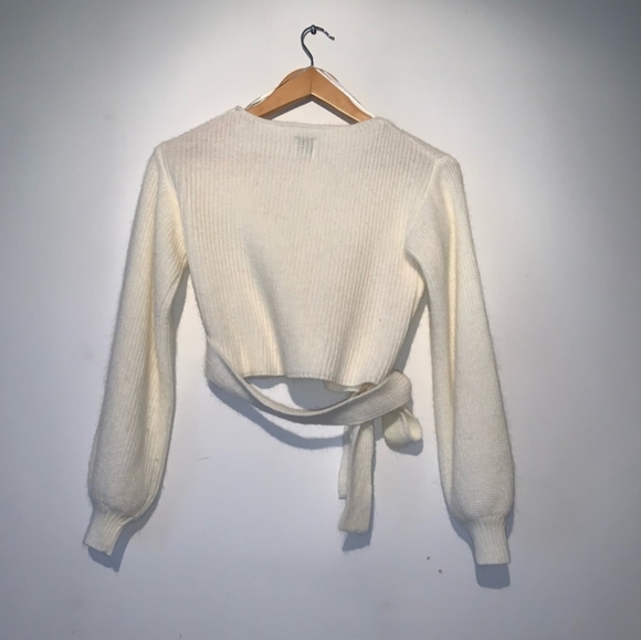 Princess Polly Knitted ❄️🤍 White Wrap Sweater - Picture 5 of 5